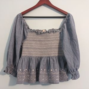 American Eagle Embroidered Chambray Top size M NWOT